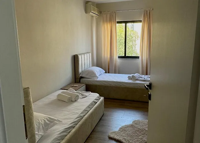 Voyage * Tirana